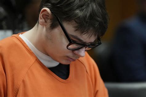 Michigan teen gets life in prison for Oxford High School attack